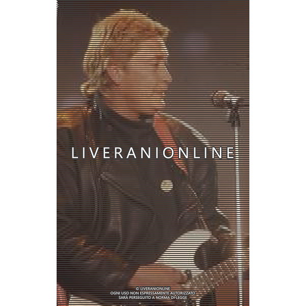 DIAP-RETROSPETTIVA CHRIS REA CANTANTE NELLA FOTO CHRIS REA A SANREMO NELL\'ANNO 1989 AG ALDO LIVERANI SAS