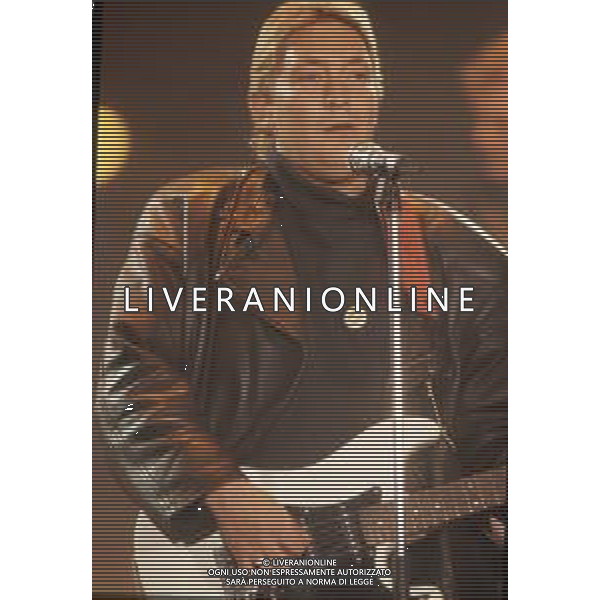 DIAP-RETROSPETTIVA CHRIS REA CANTANTE NELLA FOTO CHRIS REA A SANREMO NELL\'ANNO 1989 AG ALDO LIVERANI SAS