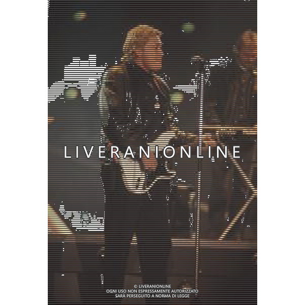 DIAP-RETROSPETTIVA CHRIS REA CANTANTE NELLA FOTO CHRIS REA A SANREMO NELL\'ANNO 1989 AG ALDO LIVERANI SAS