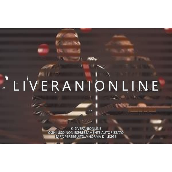 DIAP-RETROSPETTIVA CHRIS REA CANTANTE NELLA FOTO CHRIS REA A SANREMO NELL\'ANNO 1989 AG ALDO LIVERANI SAS