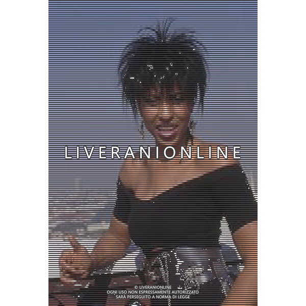 DIAP-RETROSPETTIVA NONA HENDRYX CANTANTE NELLA FOTO NONA HENDRYX A MILANO IN TERRAZZA MARTINI NELL\'ANNO 1989 AG ALDO LIVERANI SAS