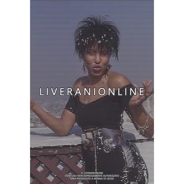 DIAP-RETROSPETTIVA NONA HENDRYX CANTANTE NELLA FOTO NONA HENDRYX A MILANO IN TERRAZZA MARTINI NELL\'ANNO 1989 AG ALDO LIVERANI SAS