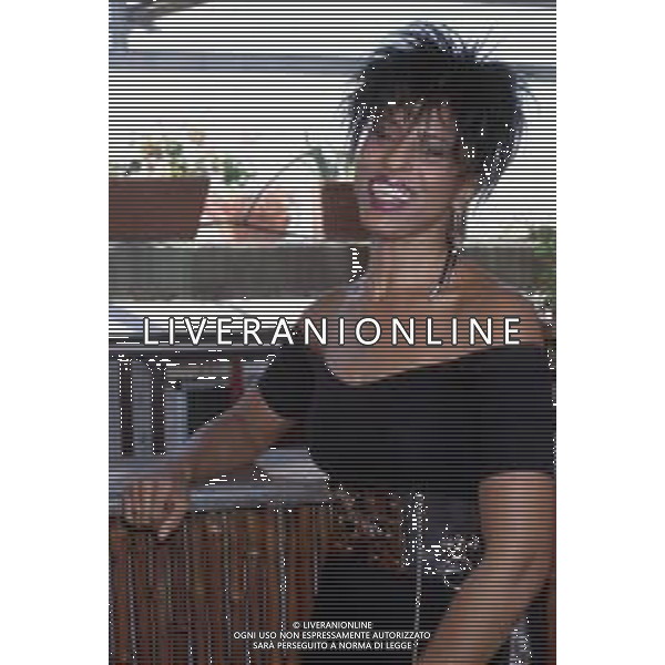 DIAP-RETROSPETTIVA NONA HENDRYX CANTANTE NELLA FOTO NONA HENDRYX A MILANO IN TERRAZZA MARTINI NELL\'ANNO 1989 AG ALDO LIVERANI SAS