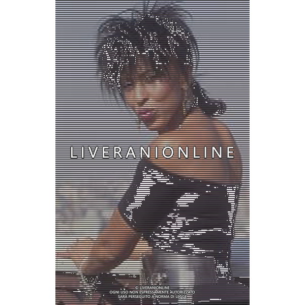 DIAP-RETROSPETTIVA NONA HENDRYX CANTANTE NELLA FOTO NONA HENDRYX A MILANO IN TERRAZZA MARTINI NELL\'ANNO 1989 AG ALDO LIVERANI SAS