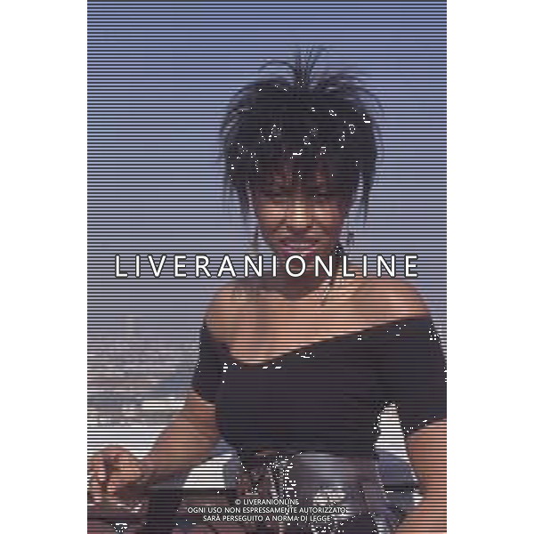 DIAP-RETROSPETTIVA NONA HENDRYX CANTANTE NELLA FOTO NONA HENDRYX A MILANO IN TERRAZZA MARTINI NELL\'ANNO 1989 AG ALDO LIVERANI SAS