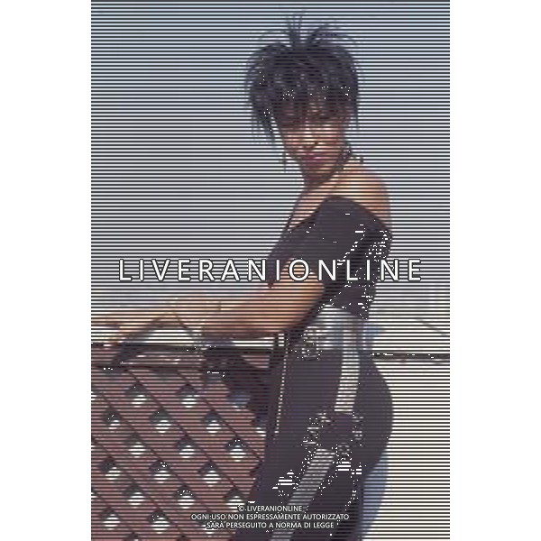 DIAP-RETROSPETTIVA NONA HENDRYX CANTANTE NELLA FOTO NONA HENDRYX A MILANO IN TERRAZZA MARTINI NELL\'ANNO 1989 AG ALDO LIVERANI SAS