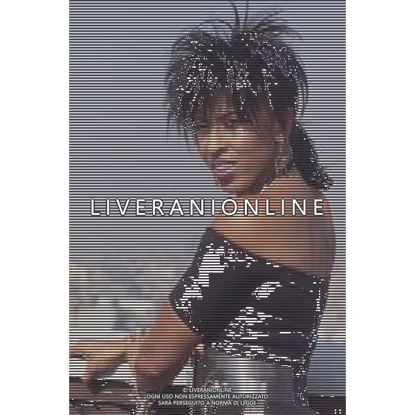DIAP-RETROSPETTIVA NONA HENDRYX CANTANTE NELLA FOTO NONA HENDRYX A MILANO IN TERRAZZA MARTINI NELL\'ANNO 1989 AG ALDO LIVERANI SAS