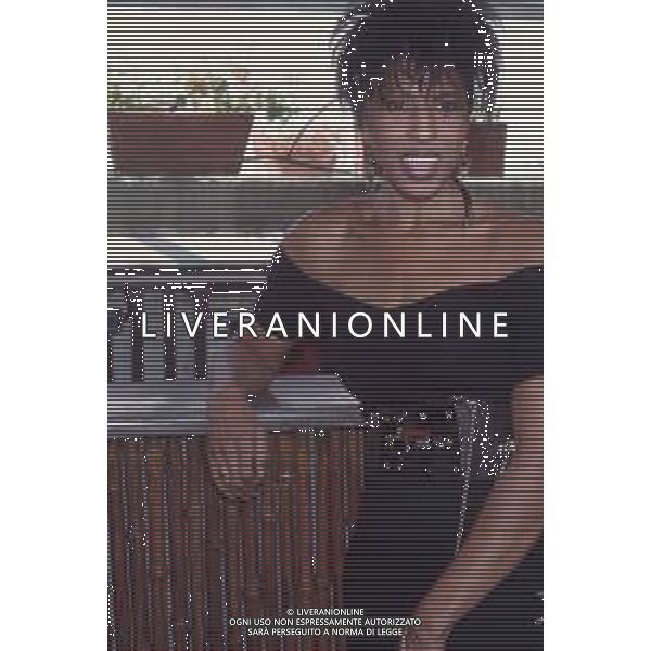 DIAP-RETROSPETTIVA NONA HENDRYX CANTANTE NELLA FOTO NONA HENDRYX A MILANO IN TERRAZZA MARTINI NELL\'ANNO 1989 AG ALDO LIVERANI SAS