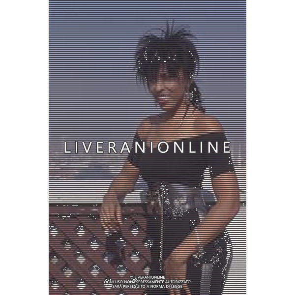 DIAP-RETROSPETTIVA NONA HENDRYX CANTANTE NELLA FOTO NONA HENDRYX A MILANO IN TERRAZZA MARTINI NELL\'ANNO 1989 AG ALDO LIVERANI SAS