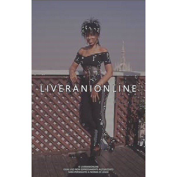 DIAP-RETROSPETTIVA NONA HENDRYX CANTANTE NELLA FOTO NONA HENDRYX A MILANO IN TERRAZZA MARTINI NELL\'ANNO 1989 AG ALDO LIVERANI SAS
