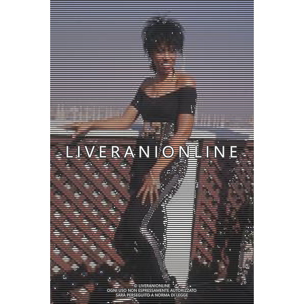 DIAP-RETROSPETTIVA NONA HENDRYX CANTANTE NELLA FOTO NONA HENDRYX A MILANO IN TERRAZZA MARTINI NELL\'ANNO 1989 AG ALDO LIVERANI SAS