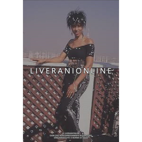 DIAP-RETROSPETTIVA NONA HENDRYX CANTANTE NELLA FOTO NONA HENDRYX A MILANO IN TERRAZZA MARTINI NELL\'ANNO 1989 AG ALDO LIVERANI SAS