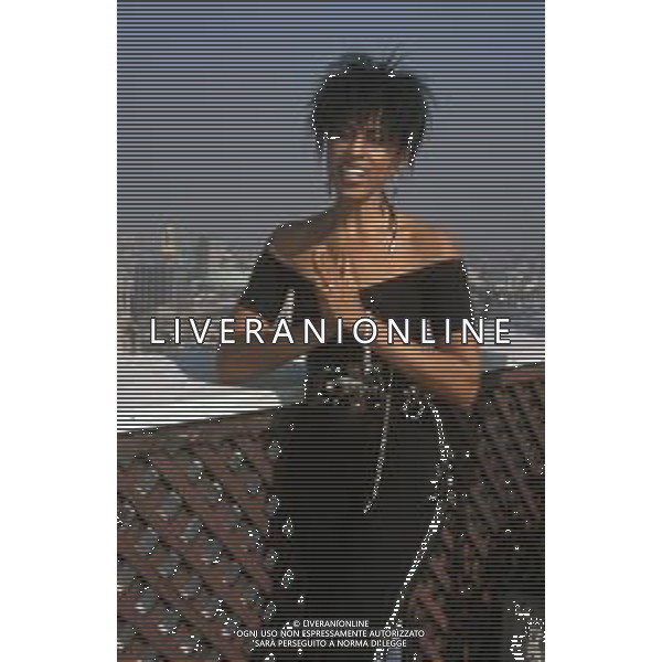 DIAP-RETROSPETTIVA NONA HENDRYX CANTANTE NELLA FOTO NONA HENDRYX A MILANO IN TERRAZZA MARTINI NELL\'ANNO 1989 AG ALDO LIVERANI SAS