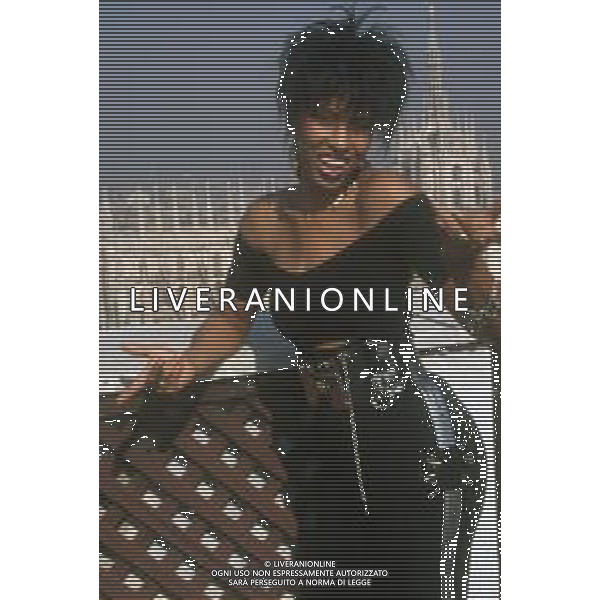 DIAP-RETROSPETTIVA NONA HENDRYX CANTANTE NELLA FOTO NONA HENDRYX A MILANO IN TERRAZZA MARTINI NELL\'ANNO 1989 AG ALDO LIVERANI SAS