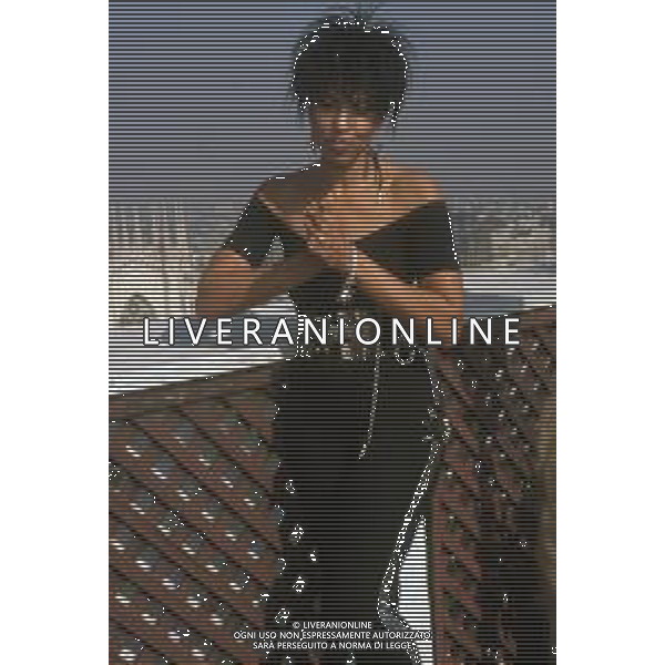 DIAP-RETROSPETTIVA NONA HENDRYX CANTANTE NELLA FOTO NONA HENDRYX A MILANO IN TERRAZZA MARTINI NELL\'ANNO 1989 AG ALDO LIVERANI SAS