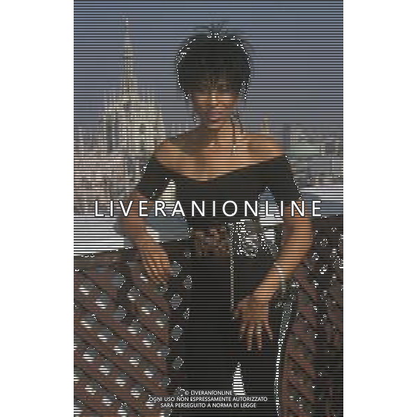 DIAP-RETROSPETTIVA NONA HENDRYX CANTANTE NELLA FOTO NONA HENDRYX A MILANO IN TERRAZZA MARTINI NELL\'ANNO 1989 AG ALDO LIVERANI SAS