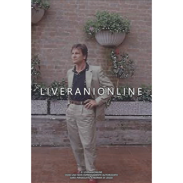 DIAP-RETROSPETTIVA VITTORIO MEZZOGIORNO ATTORE NELLA FOTO VITTORIO MEZZOGIORNO A VENEZIA NELL\'ANNO 1989 AG ALDO LIVERANI SAS