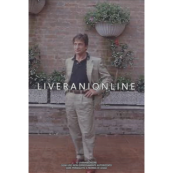 DIAP-RETROSPETTIVA VITTORIO MEZZOGIORNO ATTORE NELLA FOTO VITTORIO MEZZOGIORNO A VENEZIA NELL\'ANNO 1989 AG ALDO LIVERANI SAS