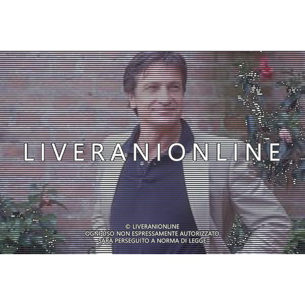 DIAP-RETROSPETTIVA VITTORIO MEZZOGIORNO ATTORE NELLA FOTO VITTORIO MEZZOGIORNO A VENEZIA NELL\'ANNO 1989 AG ALDO LIVERANI SAS