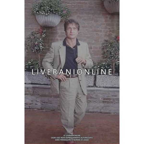 DIAP-RETROSPETTIVA VITTORIO MEZZOGIORNO ATTORE NELLA FOTO VITTORIO MEZZOGIORNO A VENEZIA NELL\'ANNO 1989 AG ALDO LIVERANI SAS