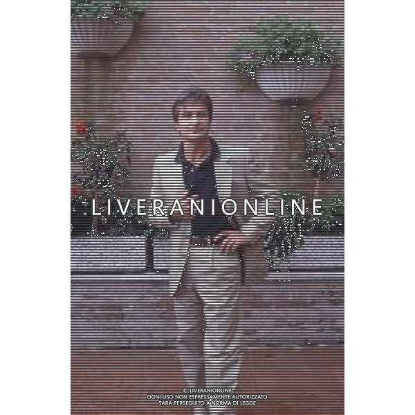 DIAP-RETROSPETTIVA VITTORIO MEZZOGIORNO ATTORE NELLA FOTO VITTORIO MEZZOGIORNO A VENEZIA NELL\'ANNO 1989 AG ALDO LIVERANI SAS
