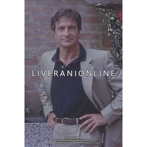 DIAP-RETROSPETTIVA VITTORIO MEZZOGIORNO ATTORE NELLA FOTO VITTORIO MEZZOGIORNO A VENEZIA NELL\'ANNO 1989 AG ALDO LIVERANI SAS