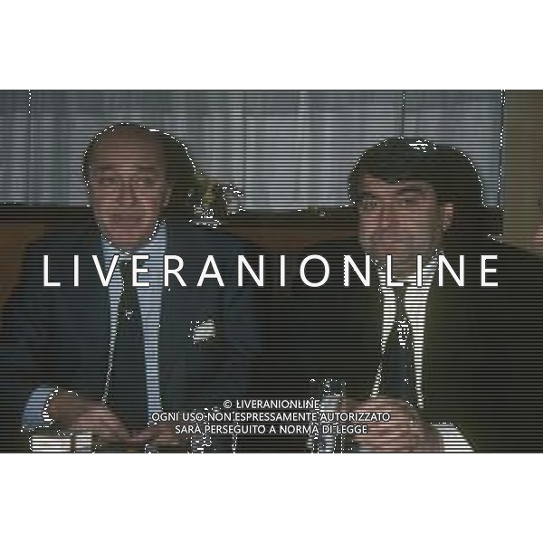 DIAP-RETROSPETTIVA ALDO SPINELLI PRESIDENTE DEL GENOA CALCIO NELLA FOTO ALDO SPINELLI PRESIDENTE DEL GENOA CALCIO NELL\'ANNO 1989-90 CON IL PRESIDENTE DELLA SAMPDORIA CALCIO PAOLO MANTOVANI AG ALDO LIVERANI SAS