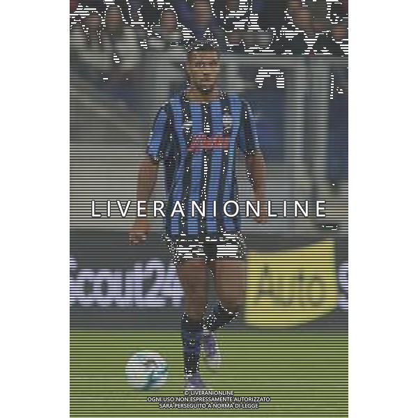 Isak Hien of Atalanta BC play the ball during Atalanta BC vs SS Lazio, 7° Serie A Enilive 2025-26 game at New Balance arena in Bergamo (BG), Italy, on October 19, 2025. (Photo by Davide Casentini) AG ALDO LIVERANI SAS