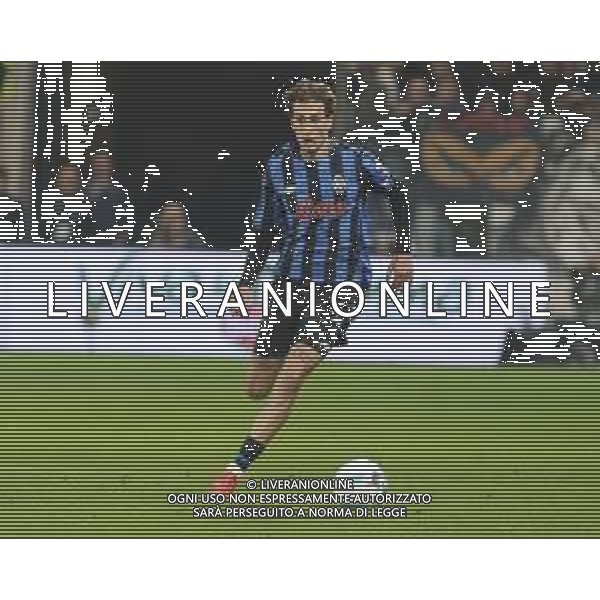 Lorenzo Bernasconi of Atalanta FC play the ball during Atalanta BC vs SS Lazio, 7° Serie A Enilive 2025-26 game at New Balance arena in Bergamo (BG), Italy, on October 19, 2025. (Photo by Davide Casentini) AG ALDO LIVERANI SAS