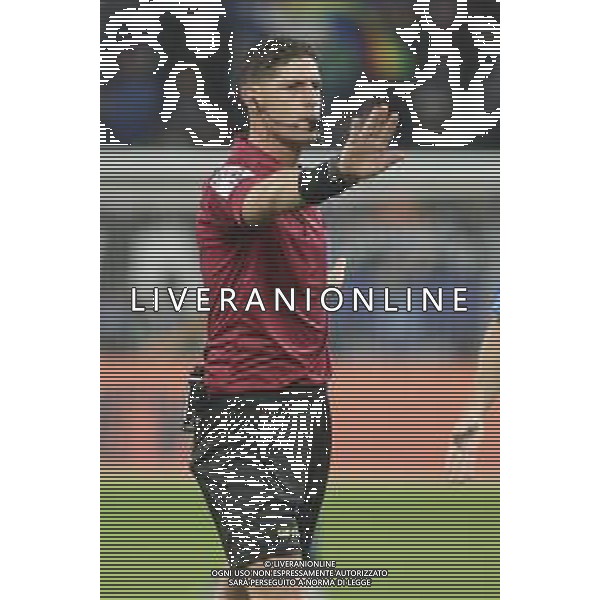 The Referee Giuseppe Collu gestures during Atalanta BC vs SS Lazio, 7° Serie A Enilive 2025-26 game at New Balance arena in Bergamo (BG), Italy, on October 19, 2025. (Photo by Davide Casentini) AG ALDO LIVERANI SAS