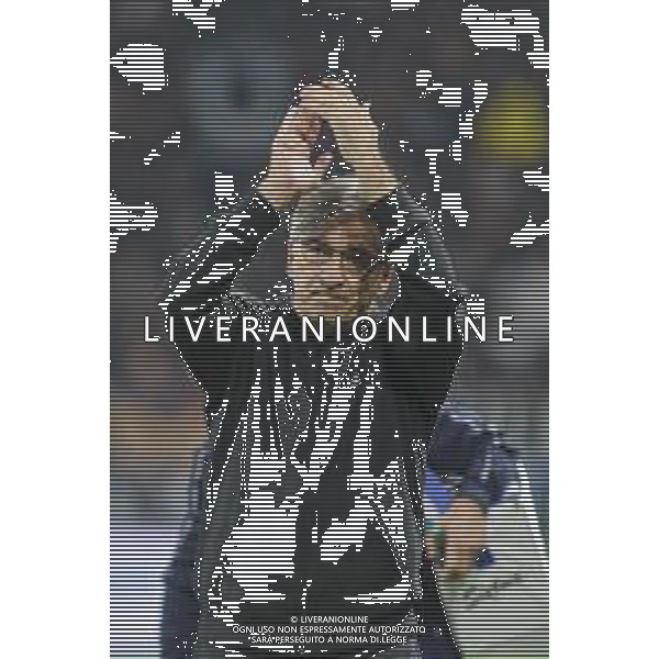 Ivan Juric Head Coach of Atalanta BC applaud the fans following the final whistle during Atalanta BC vs SS Lazio, 7° Serie A Enilive 2025-26 game at New Balance arena in Bergamo (BG), Italy, on October 19, 2025. (Photo by Davide Casentini) AG ALDO LIVERANI SAS