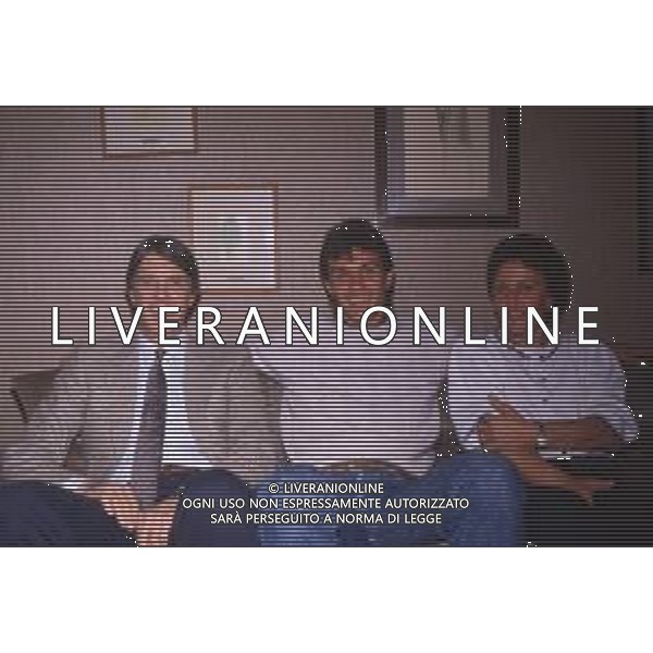 DIAP-RETROSPETTIVA PAOLO MALDINI CALCIATORE NELLA FOTO PAOLO MALDINI IN CASA COI GENITORI INIZIO CARRIERA A MILANO NELL\'ANNO 1984 AG ALDO LIVERANI SAS