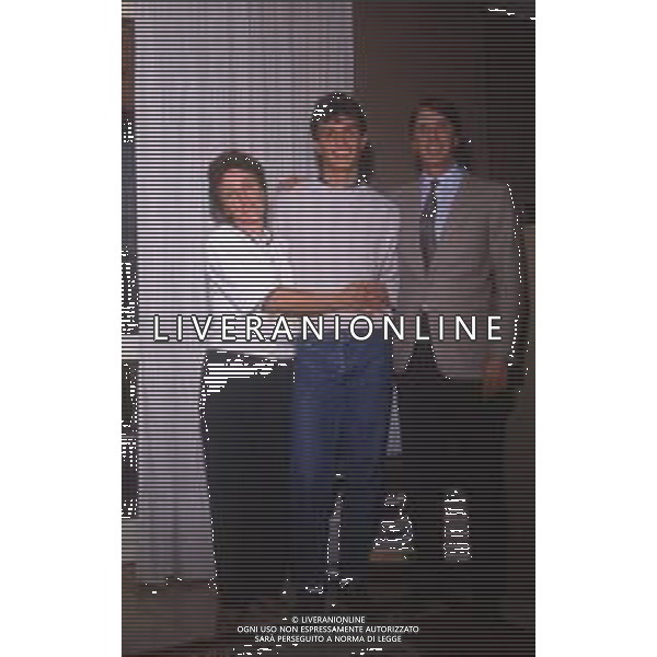 DIAP-RETROSPETTIVA PAOLO MALDINI CALCIATORE NELLA FOTO PAOLO MALDINI IN CASA COI GENITORI INIZIO CARRIERA A MILANO NELL\'ANNO 1984 AG ALDO LIVERANI SAS