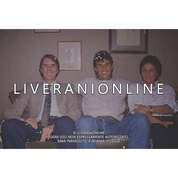 DIAP-RETROSPETTIVA PAOLO MALDINI CALCIATORE NELLA FOTO PAOLO MALDINI IN CASA COI GENITORI INIZIO CARRIERA A MILANO NELL\'ANNO 1984 AG ALDO LIVERANI SAS