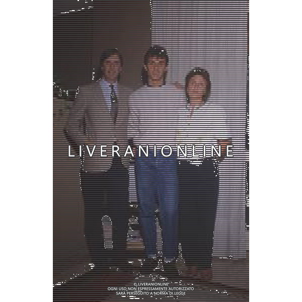 DIAP-RETROSPETTIVA PAOLO MALDINI CALCIATORE NELLA FOTO PAOLO MALDINI IN CASA COI GENITORI INIZIO CARRIERA A MILANO NELL\'ANNO 1984 AG ALDO LIVERANI SAS