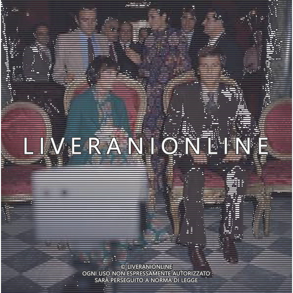 DIAP-RETROSPETTIVA GIULIANO GEMMA ATTORE NELLA FOTO GIULIANO GEMMA CON LA MOGLIE A ROMA IN COMUNE PER IL MATRIMONIO AG ALDO LIVERANI SAS