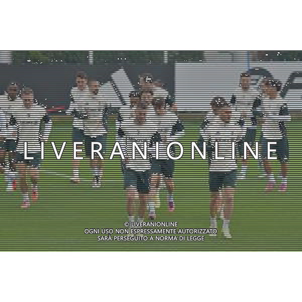 TVMV-Torino 21.10.2025 Continassa © Manuela Viganti/Agenzia Aldo Liverani Allenamento Juventus Rifinitura partita Champions League Real Madrid vs Juventus Nella foto: il gruppo durante l\'allenamento ©TVMV Viganti - AGENZIA ALDO LIVERANI SAS
