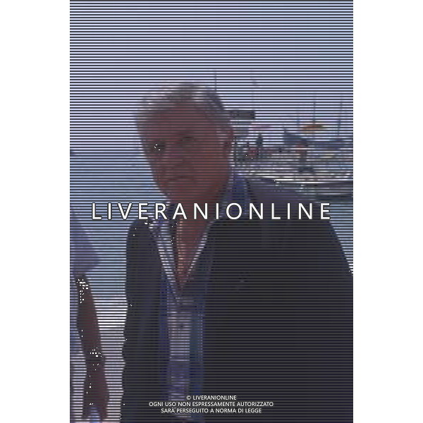 DIAP-RETROSPETTIVA OD STEIGER ATTORE NELLA FOTO ROD STEIGER A CANNES AG ALDO LIVERANI SAS