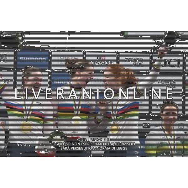 22-10-2025 World Championships Elite Women Track; Giornata 01; 2025, Olanda; Kalee, Kimberly; Van De Wouw, Hetty; Van Der Peet Steffie; Santiago Del Cile - Velodromo Penalolen; ©SIROTTI - AGENZIA ALDO LIVERANI SAS