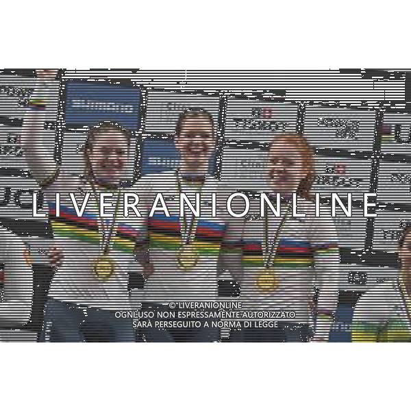 22-10-2025 World Championships Elite Women Track; Giornata 01; 2025, Olanda; Kalee, Kimberly; Van De Wouw, Hetty; Van Der Peet Steffie; Santiago Del Cile - Velodromo Penalolen; ©SIROTTI - AGENZIA ALDO LIVERANI SAS