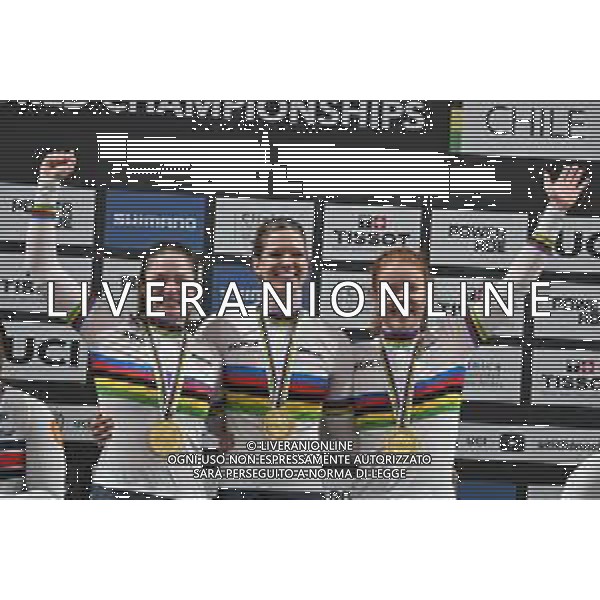22-10-2025 World Championships Elite Women Track; Giornata 01; 2025, Olanda; Kalee, Kimberly; Van De Wouw, Hetty; Van Der Peet Steffie; Santiago Del Cile - Velodromo Penalolen; ©SIROTTI - AGENZIA ALDO LIVERANI SAS