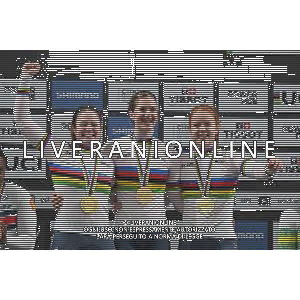 22-10-2025 World Championships Elite Women Track; Giornata 01; 2025, Olanda; Kalee, Kimberly; Van De Wouw, Hetty; Van Der Peet Steffie; Santiago Del Cile - Velodromo Penalolen; ©SIROTTI - AGENZIA ALDO LIVERANI SAS