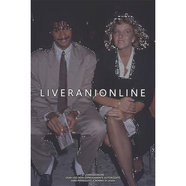 DIAP-RETROSPETTIVA RUUD GULLIT CALCIATORE NELLA FOTO RUUD GULLIT CON LA MOGLIE YVONNE DE VRIES A MILANO NELL\'ANNO 1989 AG ALDO LIVERNI SAS