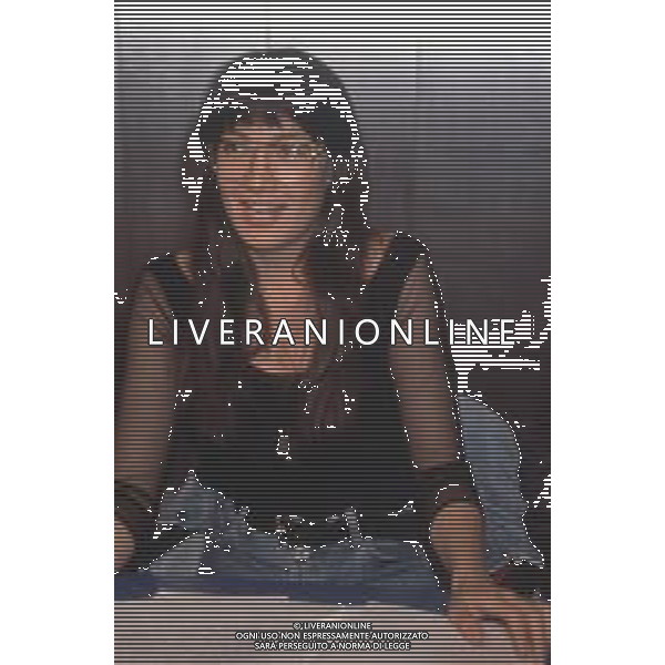 DIAP-RETROSPETTIVA KAY SANDWIK CONDUTTRICE TELEVISIVA E RADIOFONICA NELLA FOTO KAY SANDWIK CONDUCE LA TRASMISSIONE “PRESSING“ NELL\'ANNO 1990 AG ALDO LIVERANI SAS