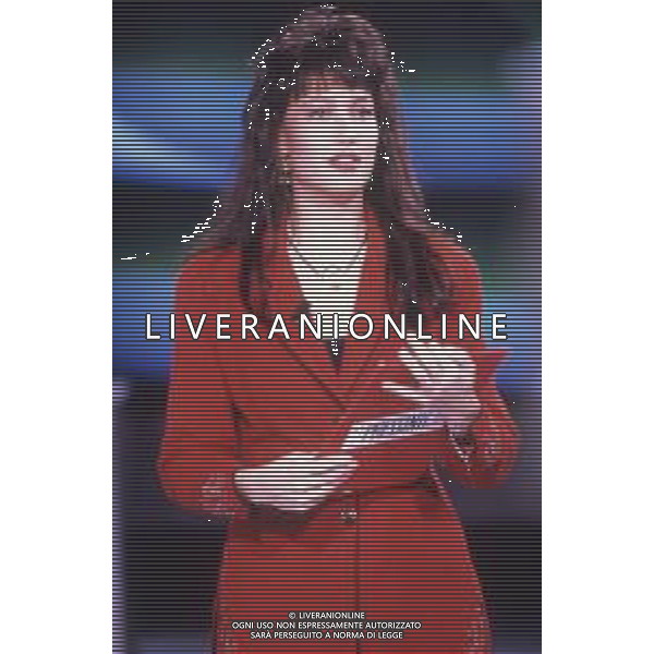 DIAP-RETROSPETTIVA KAY SANDWIK CONDUTTRICE TELEVISIVA E RADIOFONICA NELLA FOTO KAY SANDWIK CONDUCE LA TRASMISSIONE “PRESSING“ NELL\'ANNO 1990 AG ALDO LIVERANI SAS