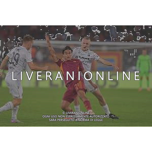 Roma vs Viktoria Plzen Europa League - 3 Giornata Stadio Olimpico - Roma 23-10-2025 nella foto Dybala e Spacil Foto Federico Gaetano - ag Aldo liverani- AGENZIA ALDO LIVERANI SAS