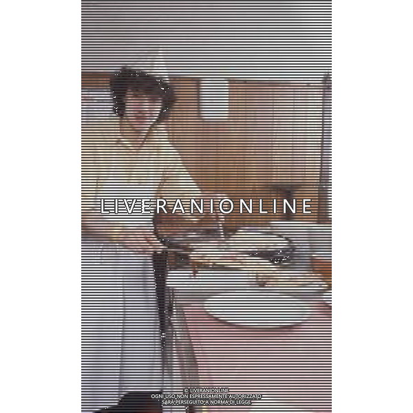 DIAP-RETROSPETTIVA GIAMPIERO INGRASSIA ATTORE NELLA FOTO GIAMPIERO INGRASSIA A MILANO NELL\'ANNO 1986 AG ALDO LIVERANI SAS