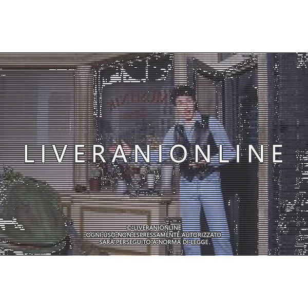 DIAP-RETROSPETTIVA GIAMPIERO INGRASSIA ATTORE NELLA FOTO GIAMPIERO INGRASSIA A MILANO NELL\'ANNO 1986 AG ALDO LIVERANI SAS