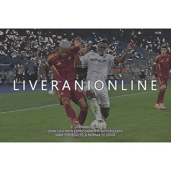 Roma vs Viktoria Plzen Europa League - 3 Giornata Stadio Olimpico - Roma 23-10-2025 nella foto Wesley e Dweh Foto Federico Gaetano - ag Aldo liverani- AGENZIA ALDO LIVERANI SAS
