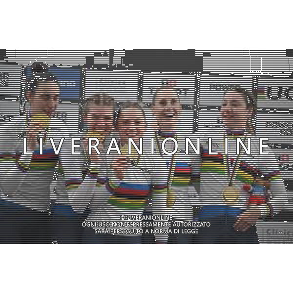 23-10-2025 World Championships Elite Women Track; Giornata 02; 2025, Italia; Guazzini, Vittoria; Fidanza, Martina; Alzini, Martina; Venturelli, Federica; Consonni, Chiara; Santiago Del Cile - Velodromo Penalolen; ©SIROTTI - AGENZIA ALDO LIVERANI SAS